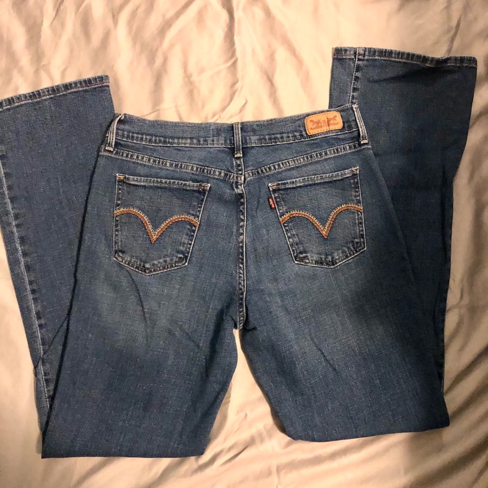 Levi’s - Picture 2 of 3